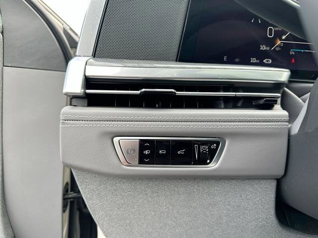 2026 Cadillac ESCALADE IQL Sport