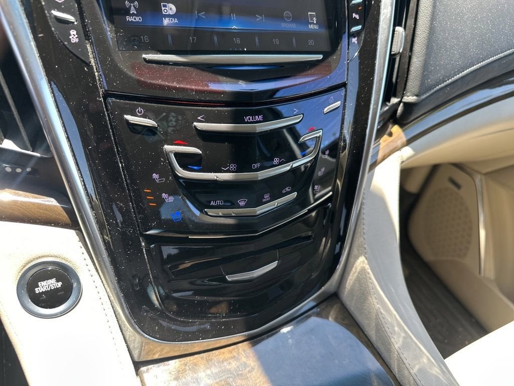 2018 Cadillac Escalade Luxury