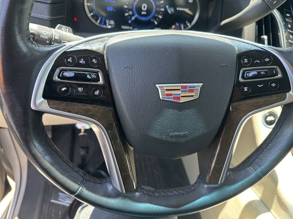 2018 Cadillac Escalade Luxury