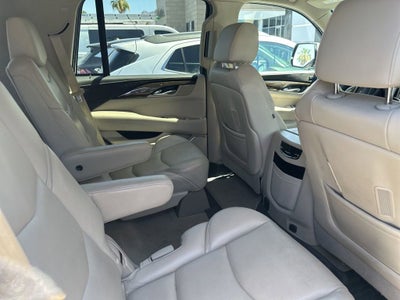 2018 Cadillac Escalade Luxury