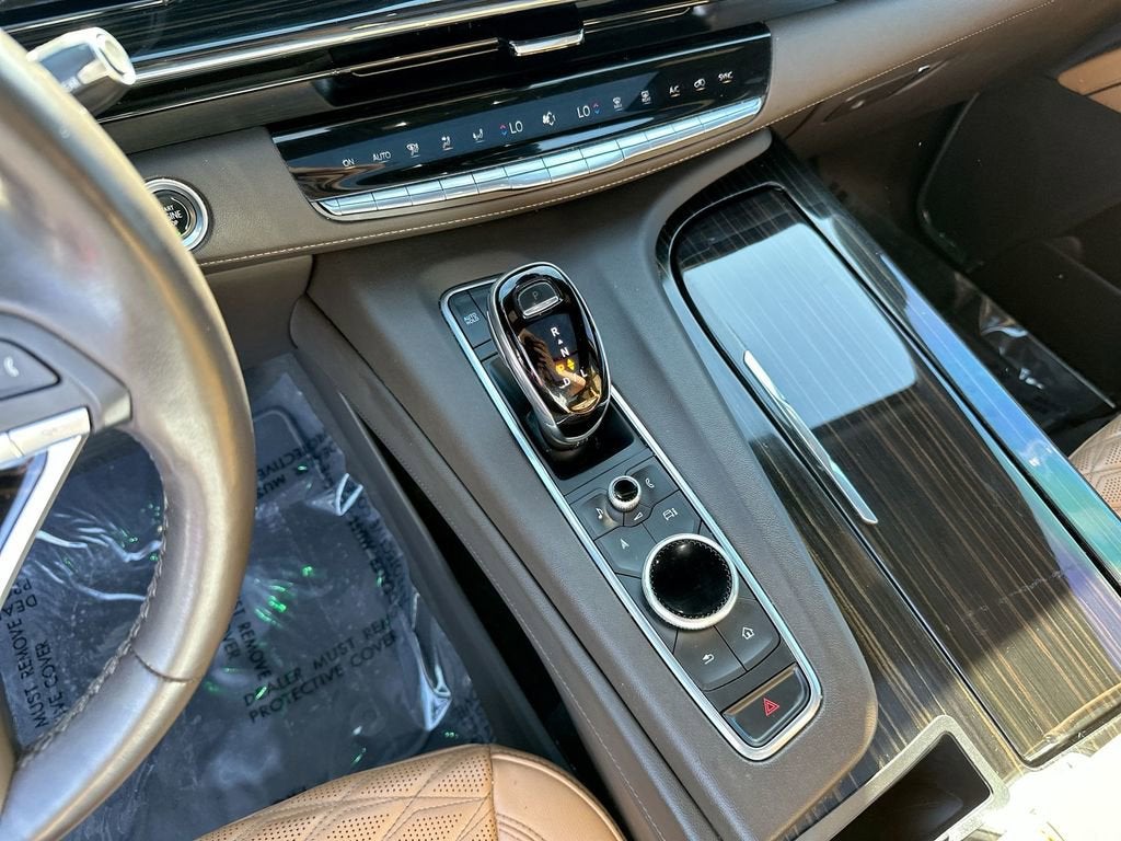 2022 Cadillac Escalade Premium Luxury