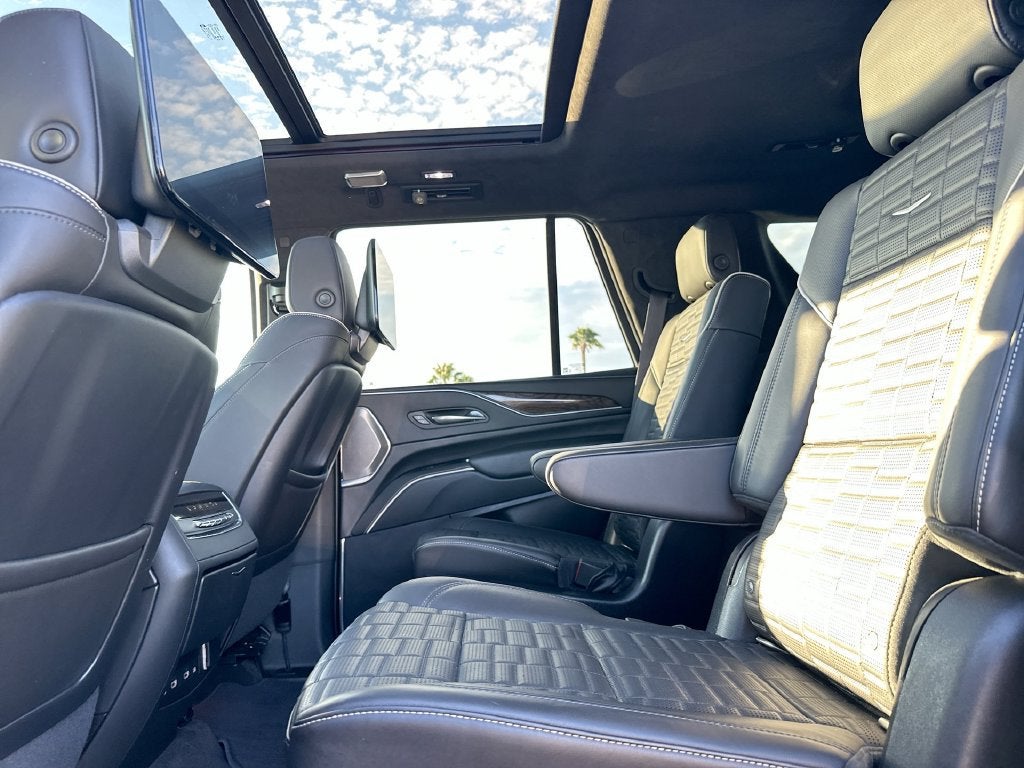 2022 Cadillac Escalade Premium Luxury Platinum
