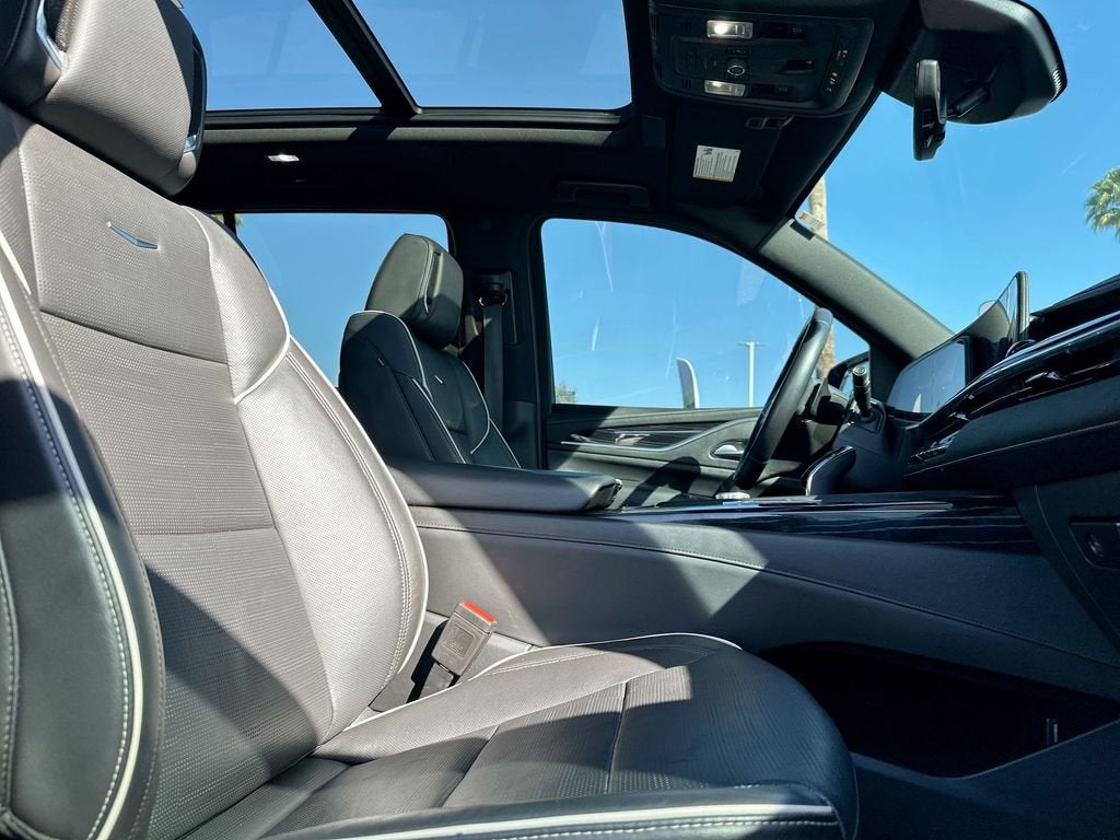 2023 Cadillac Escalade Sport