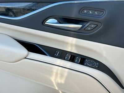 2024 Cadillac Escalade ESV Premium Luxury