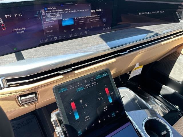 2025 Cadillac ESCALADE IQ Sport 2