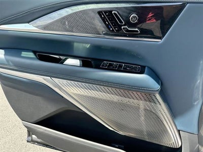 2025 Cadillac ESCALADE IQ Sport 2