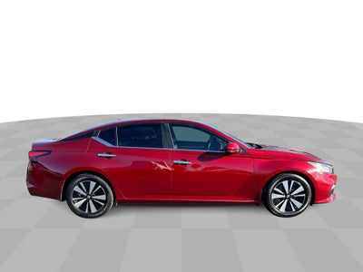 2021 Nissan Altima 2.5 SV