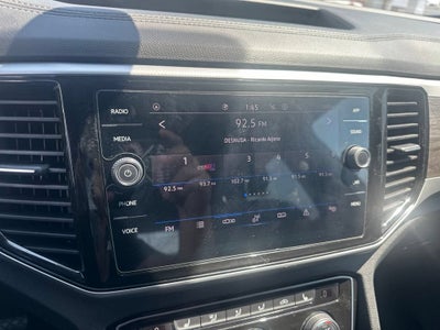 2022 Volkswagen Atlas Cross Sport 2.0T SE w/Technology