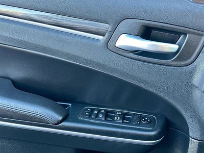 2018 Chrysler 300 Touring