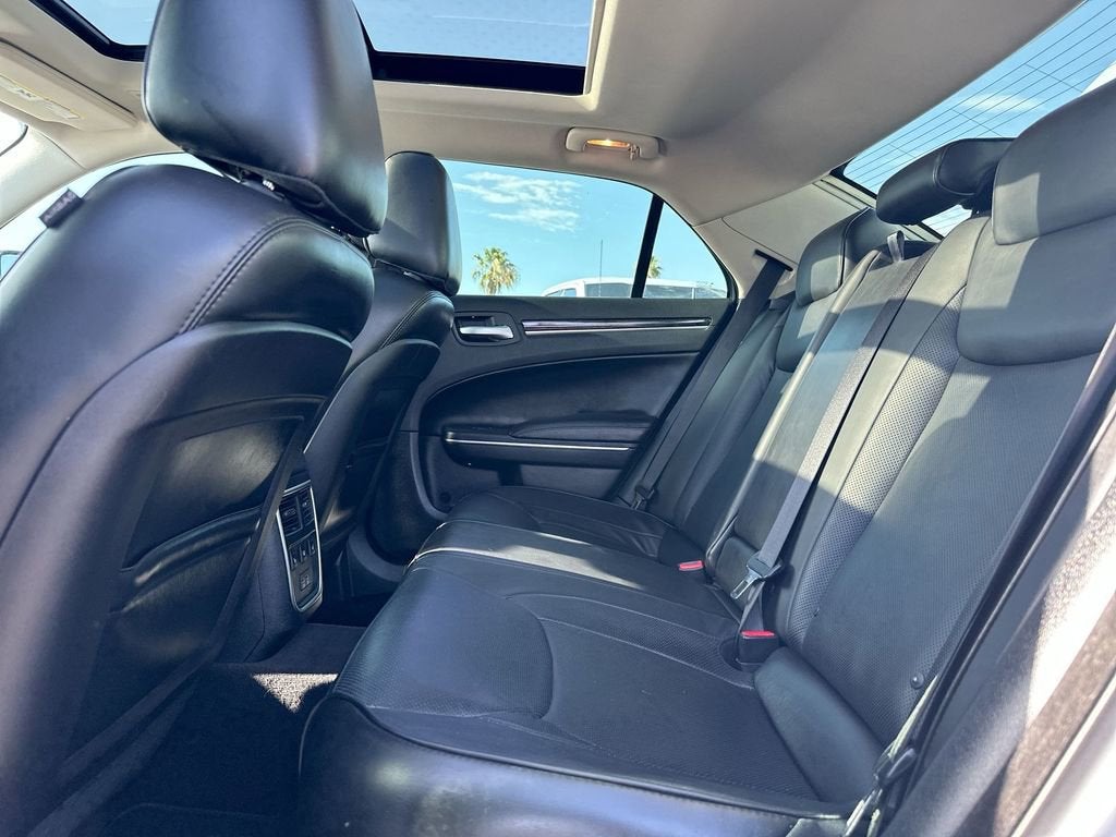 2017 Chrysler 300 300C