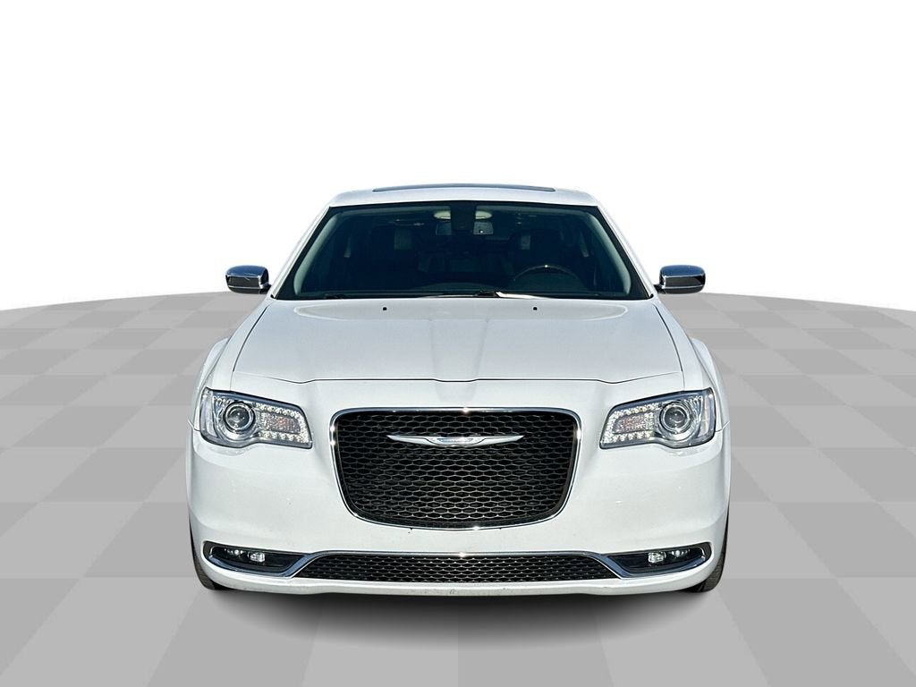2017 Chrysler 300 300C