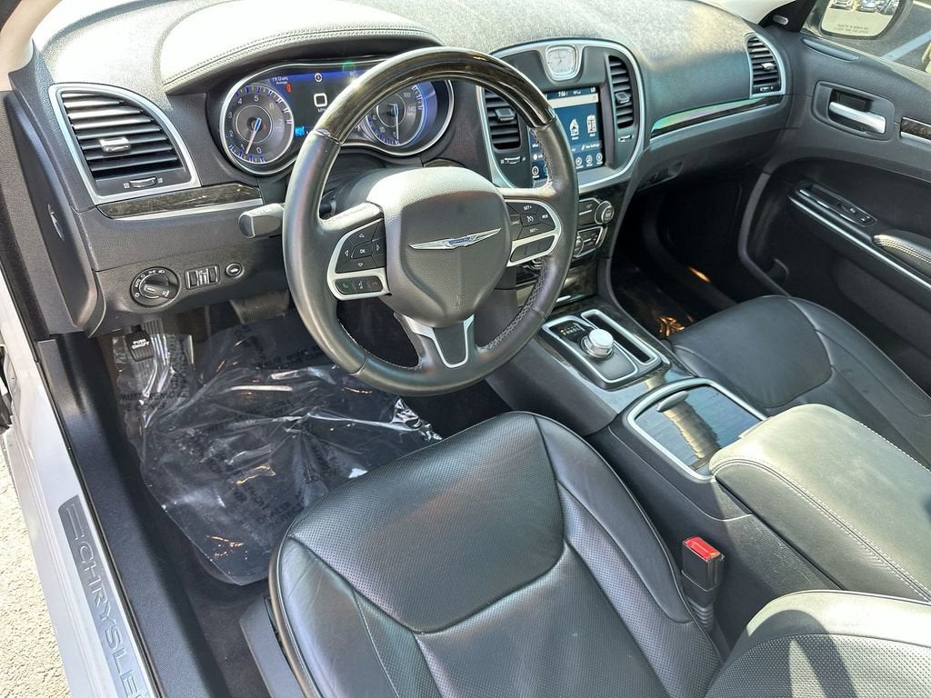 2017 Chrysler 300 300C