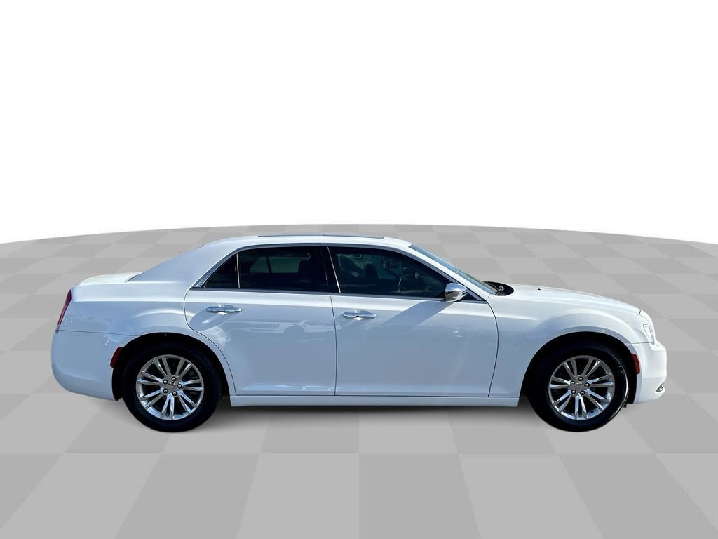 2017 Chrysler 300 300C