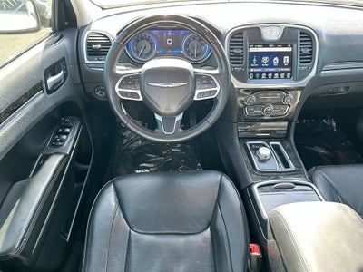 2017 Chrysler 300 300C