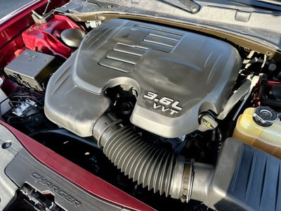 2021 Dodge Charger SXT RWD