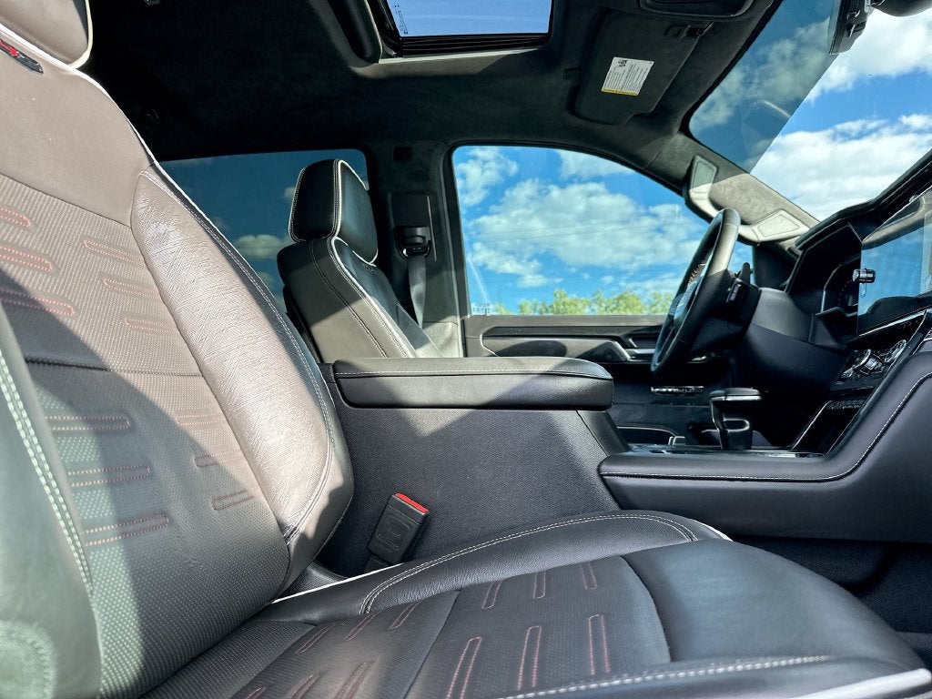 2024 GMC Sierra 1500 AT4X