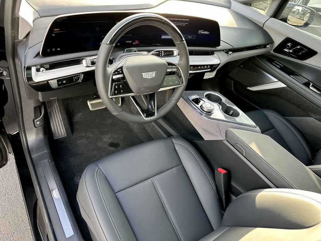 2027 Cadillac OPTIQ Luxury - Photo 10