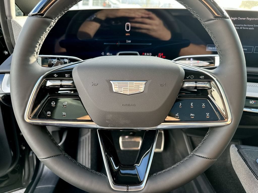 2027 Cadillac OPTIQ Luxury - Photo 11