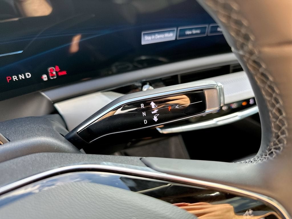 2027 Cadillac OPTIQ Luxury - Photo 14