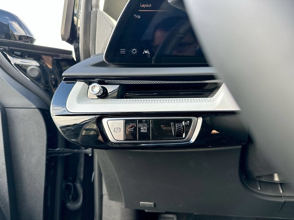 2027 Cadillac OPTIQ Luxury - Photo 15