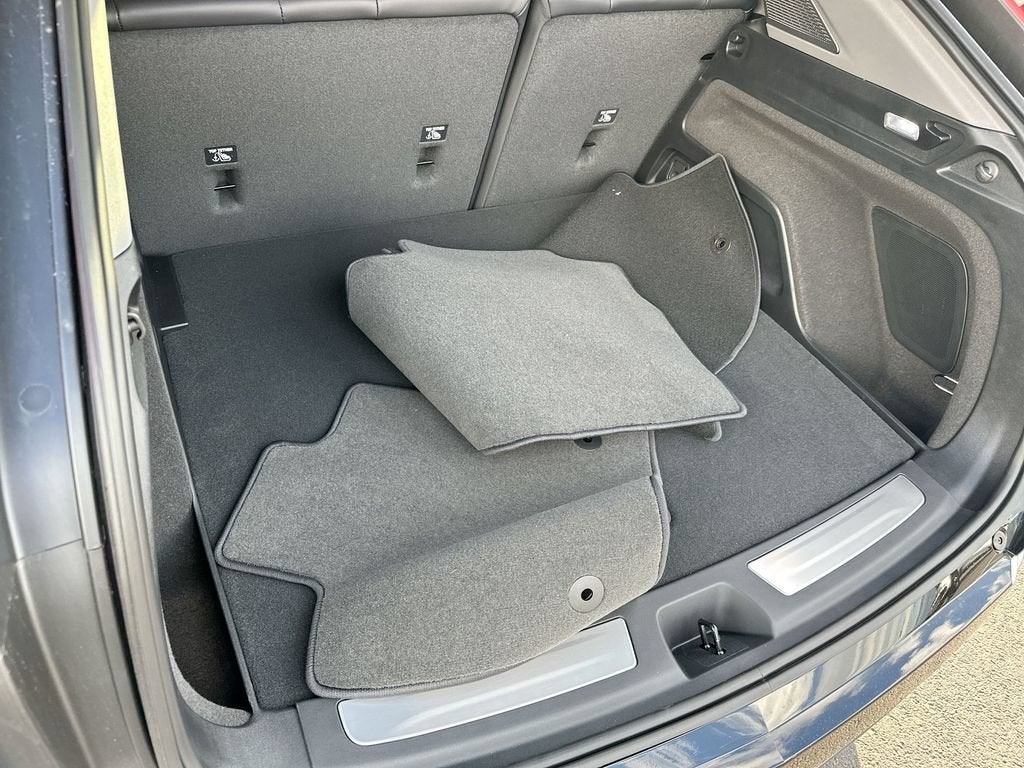 2027 Cadillac OPTIQ Luxury - Photo 20