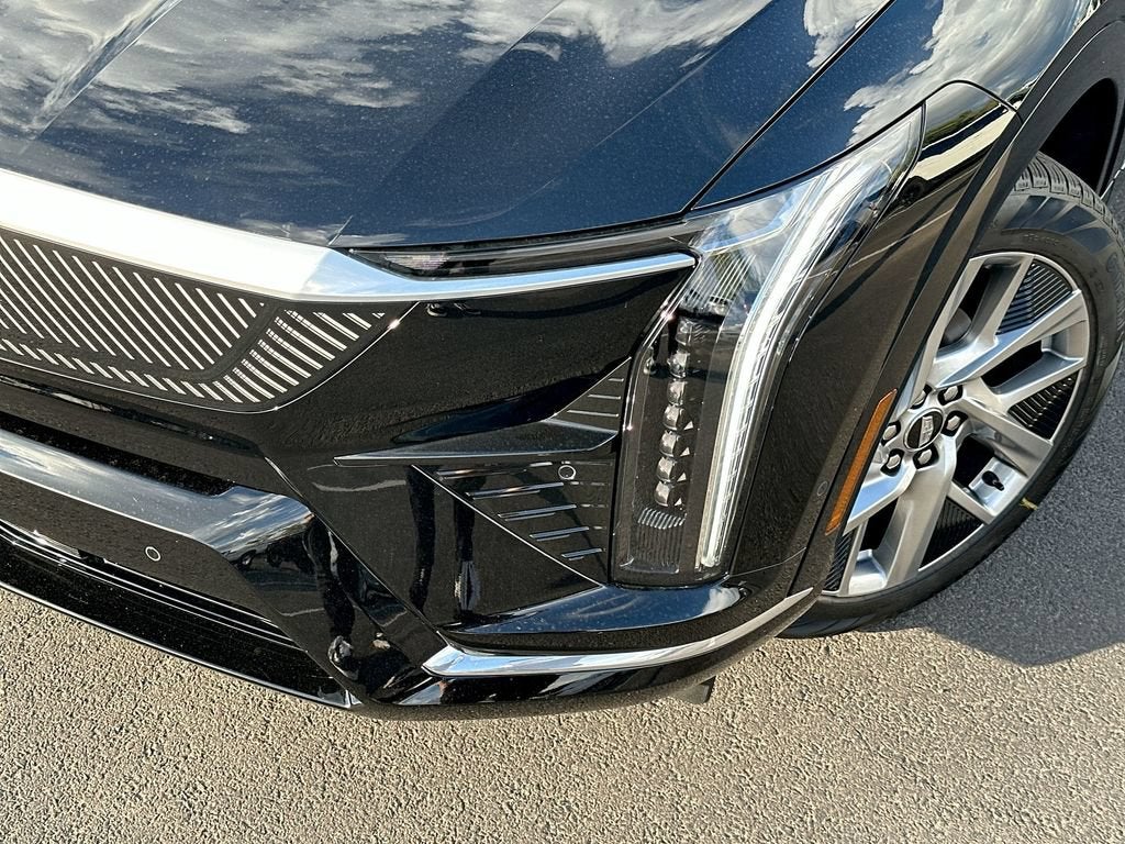 2027 Cadillac OPTIQ Luxury - Photo 23