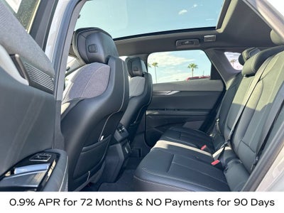 2027 Cadillac OPTIQ Luxury