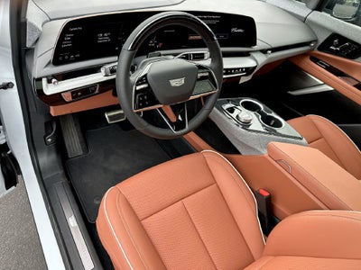 2027 Cadillac OPTIQ Premium Luxury
