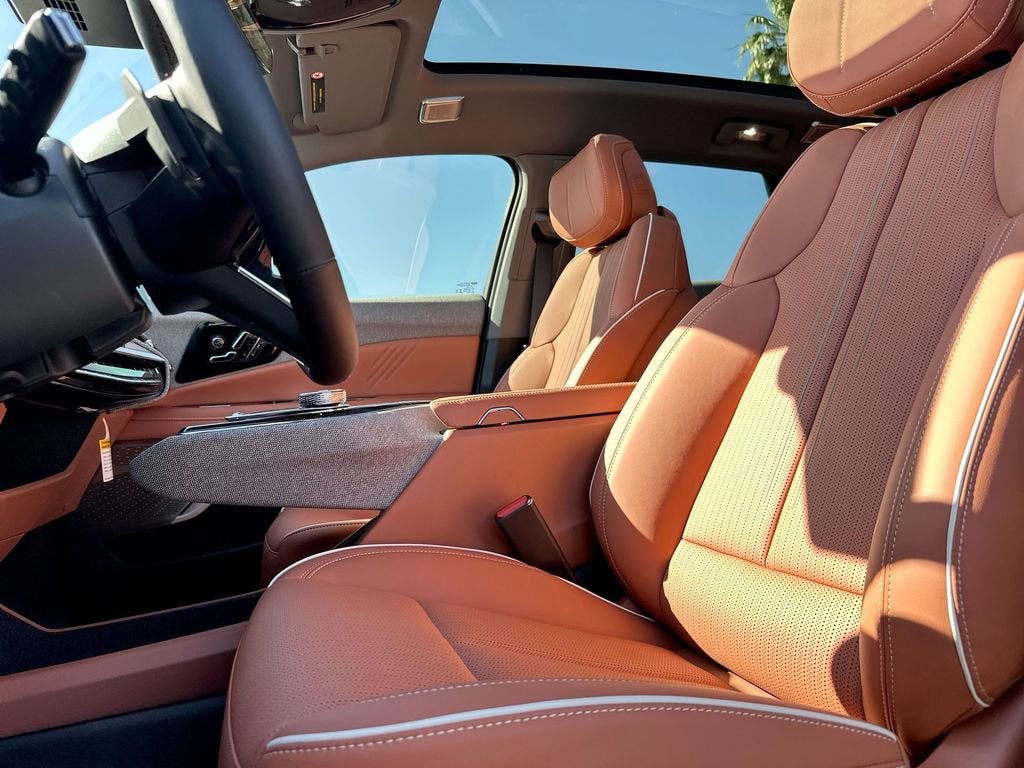 2026 Cadillac OPTIQ Premium Luxury