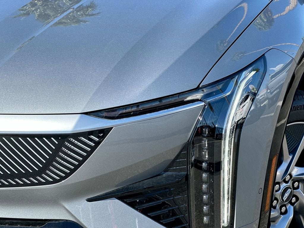 2026 Cadillac OPTIQ Premium Luxury