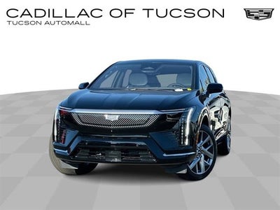 2025 Cadillac OPTIQ Luxury 2