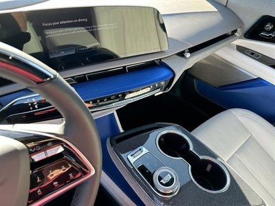 2025 Cadillac OPTIQ Luxury 2