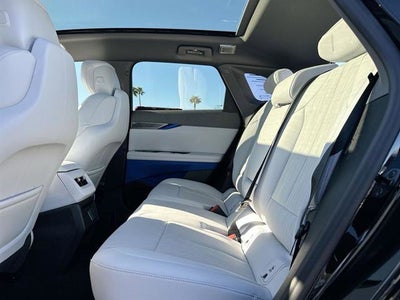 2025 Cadillac OPTIQ Luxury 2