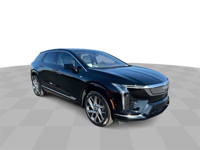 2025 Cadillac OPTIQ Luxury 2