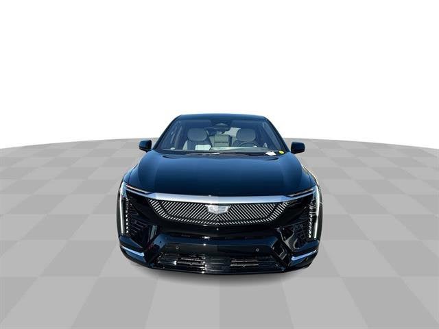 2025 Cadillac OPTIQ Luxury 2