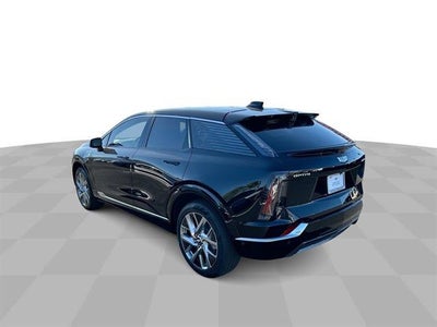 2025 Cadillac OPTIQ Luxury 2