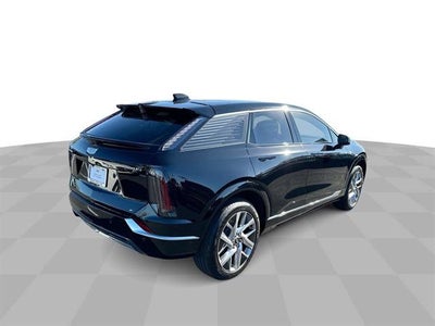2025 Cadillac OPTIQ Luxury 2