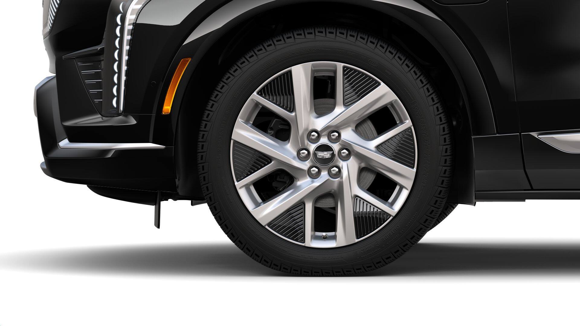 2025 Cadillac OPTIQ Luxury 2