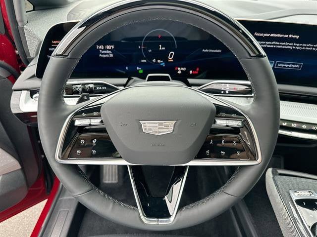 2025 Cadillac OPTIQ Luxury 2
