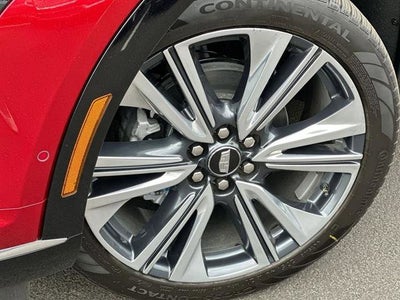 2025 Cadillac OPTIQ Luxury 2