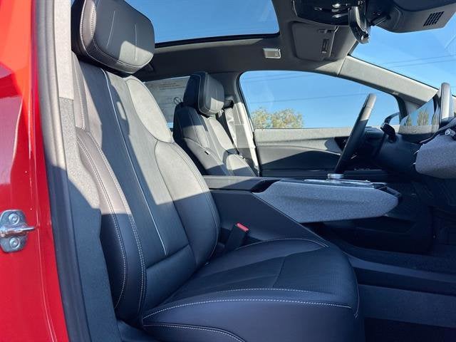 2025 Cadillac OPTIQ Sport 2