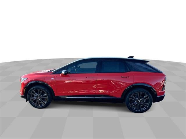 2025 Cadillac OPTIQ Sport 2