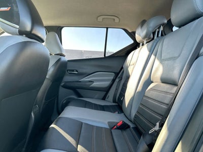 2021 Nissan Kicks SR