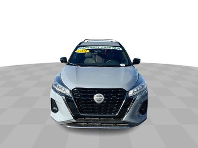 2021 Nissan Kicks SR