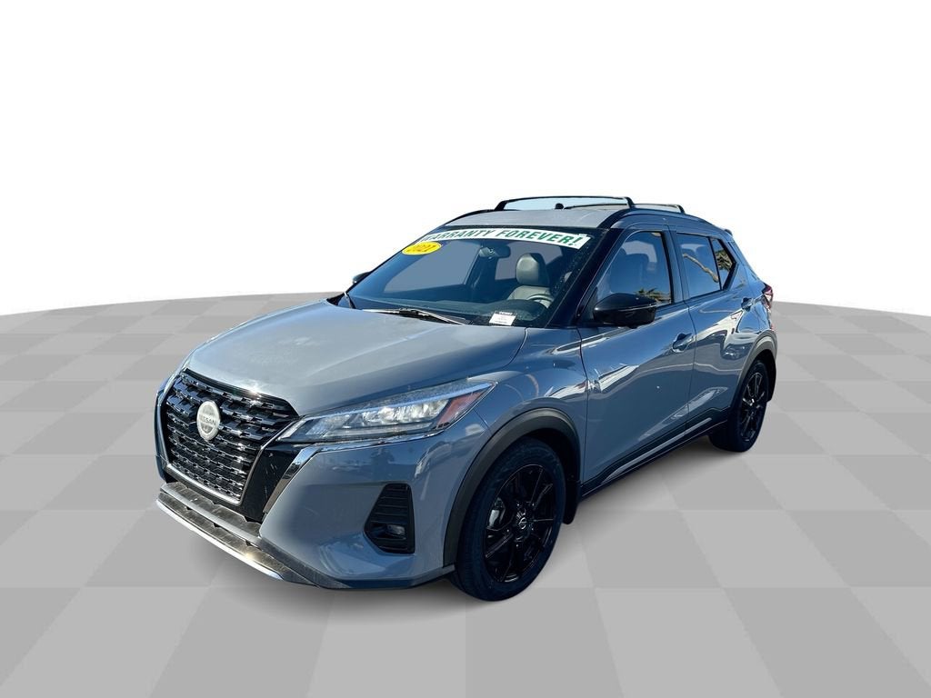 2021 Nissan Kicks SR