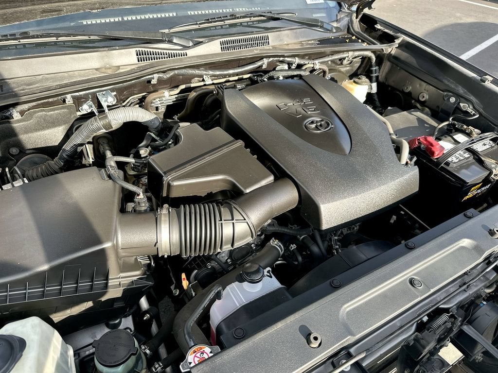 2017 Toyota Tacoma SR5 V6