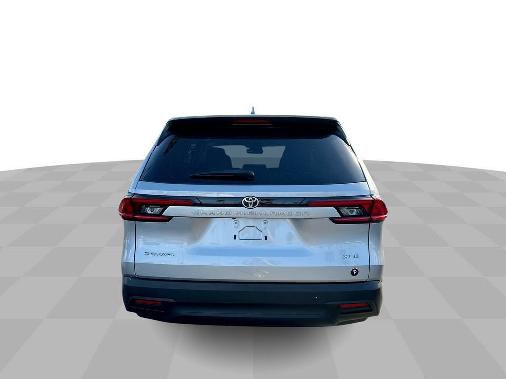 2025 Toyota Grand Highlander Hybrid XLE