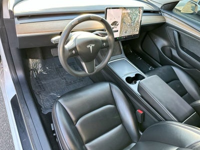 2021 Tesla Model 3 Standard Range Plus Rear-Wheel Drive
