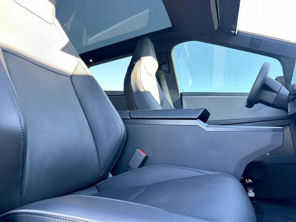 2025 Tesla Cybertruck All-Wheel Drive