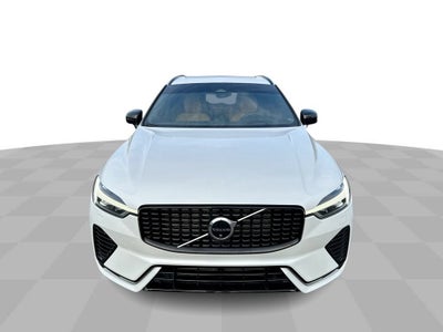2023 Volvo XC60 Recharge Plug-In Hyb Ultimate Dark Theme